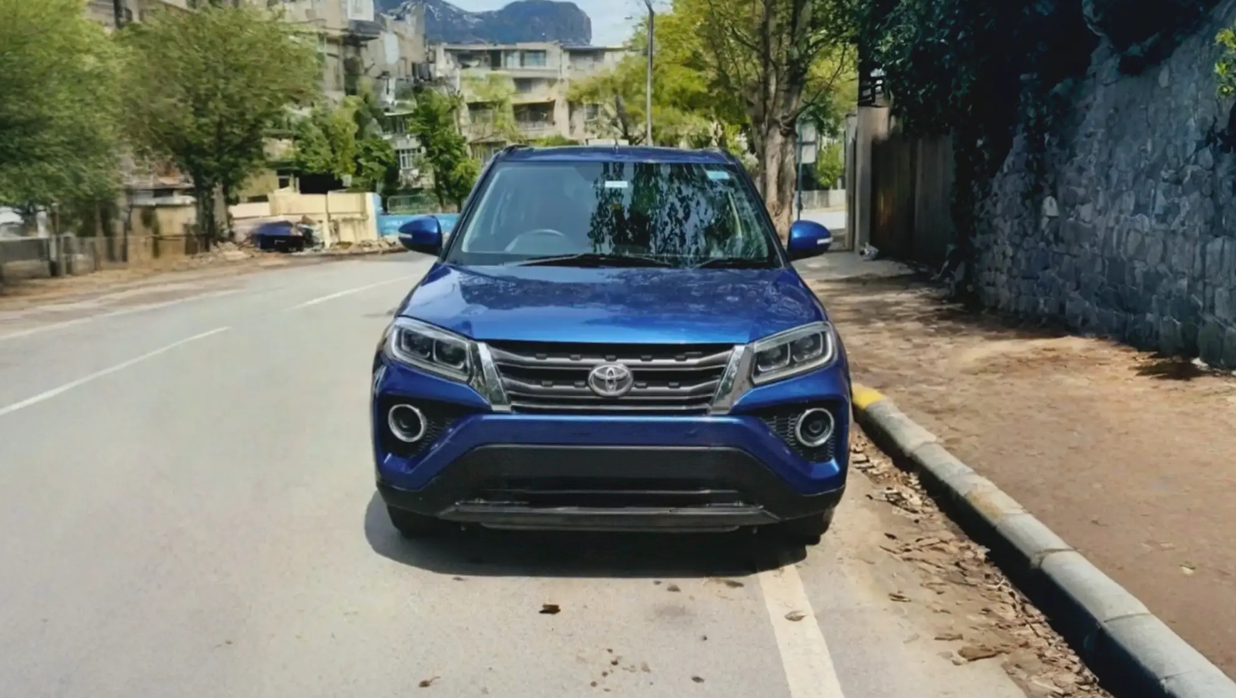 BOOK URBAN CRUISER 2022 FOR SELF DRIVE RENTAL IN delhi - grandride.in