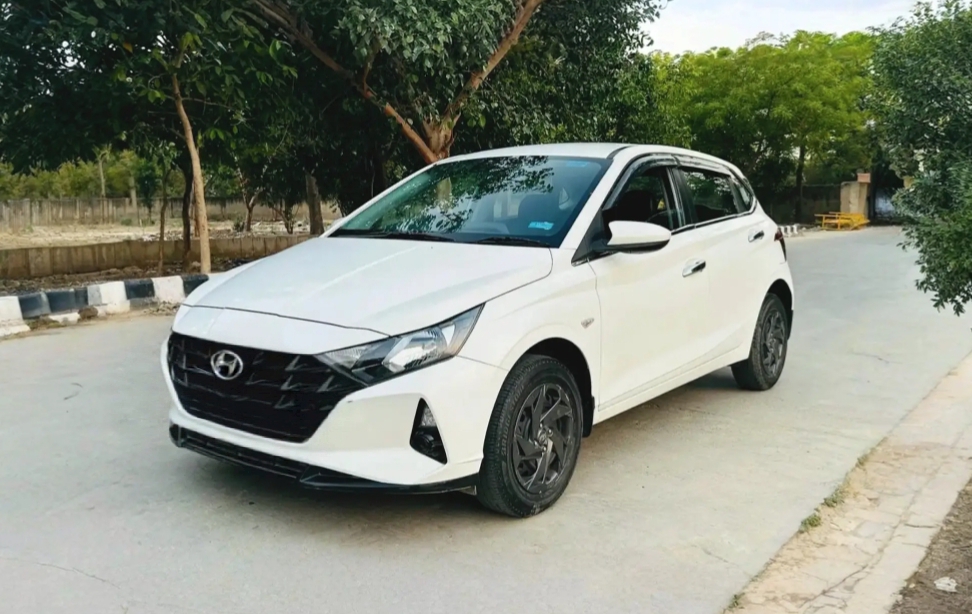 BOOK i20 N LINE 2024 FOR SELF DRIVE RENTAL IN delhi - grandride.in